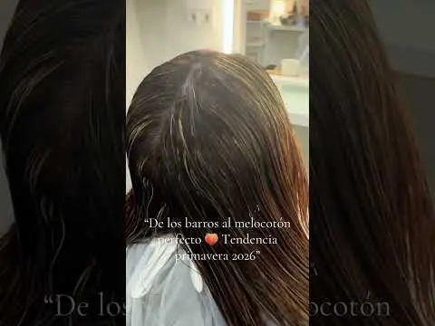 Coloración con plantas 🌿 Tono melocotón. ¿Te animarías a probarlo? 👇#peluqueria #barros #valencia