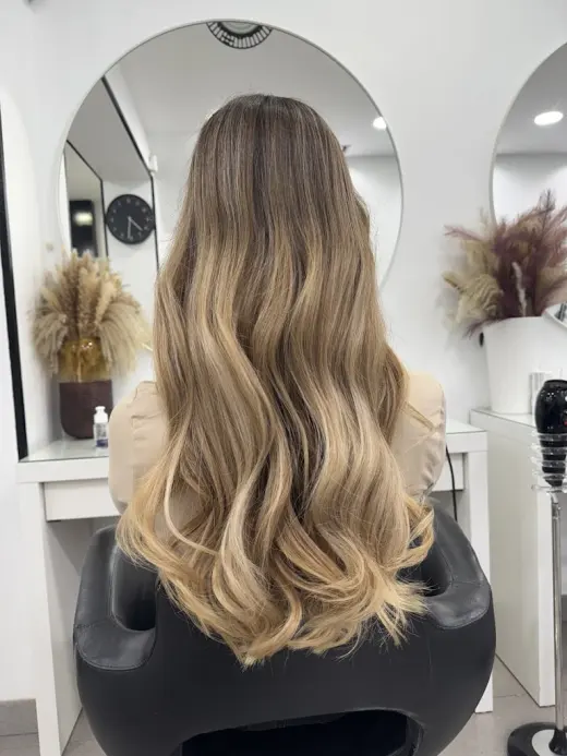 Seven Salo de Perruqueria & Showroom