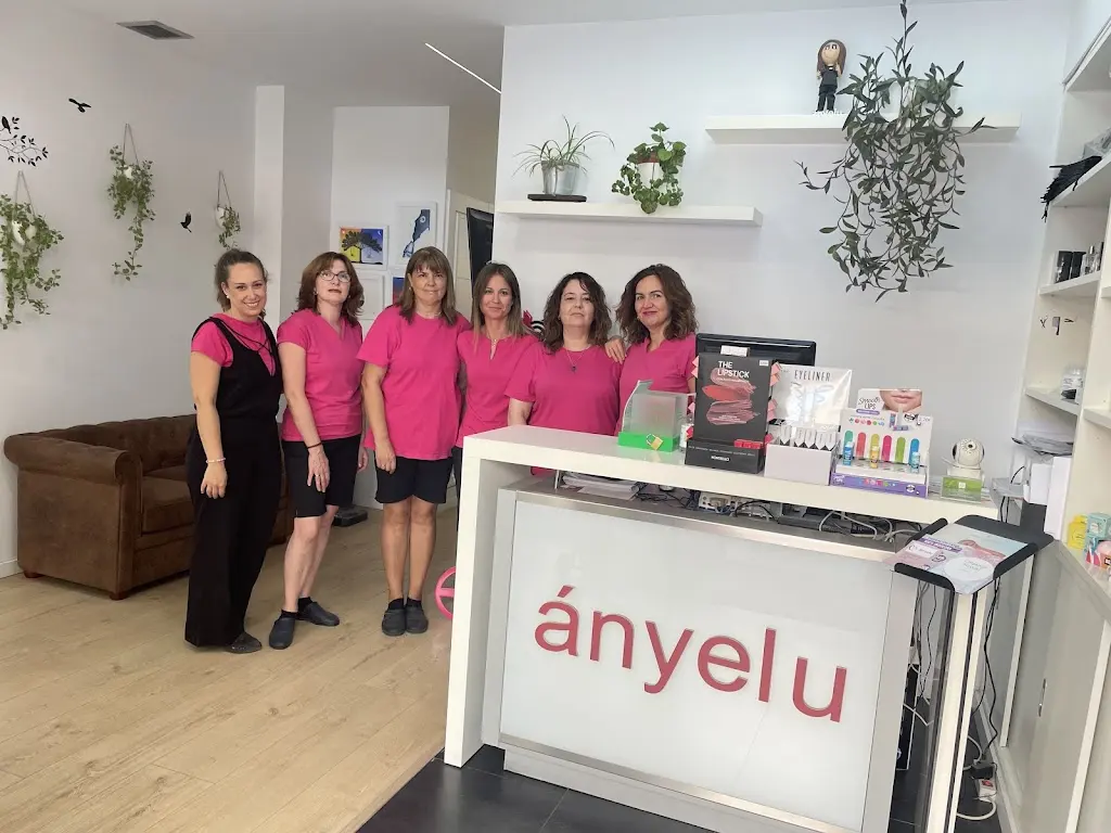 Anyelu Peluqueria Zaragoza