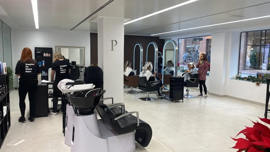 PADILLA SALON