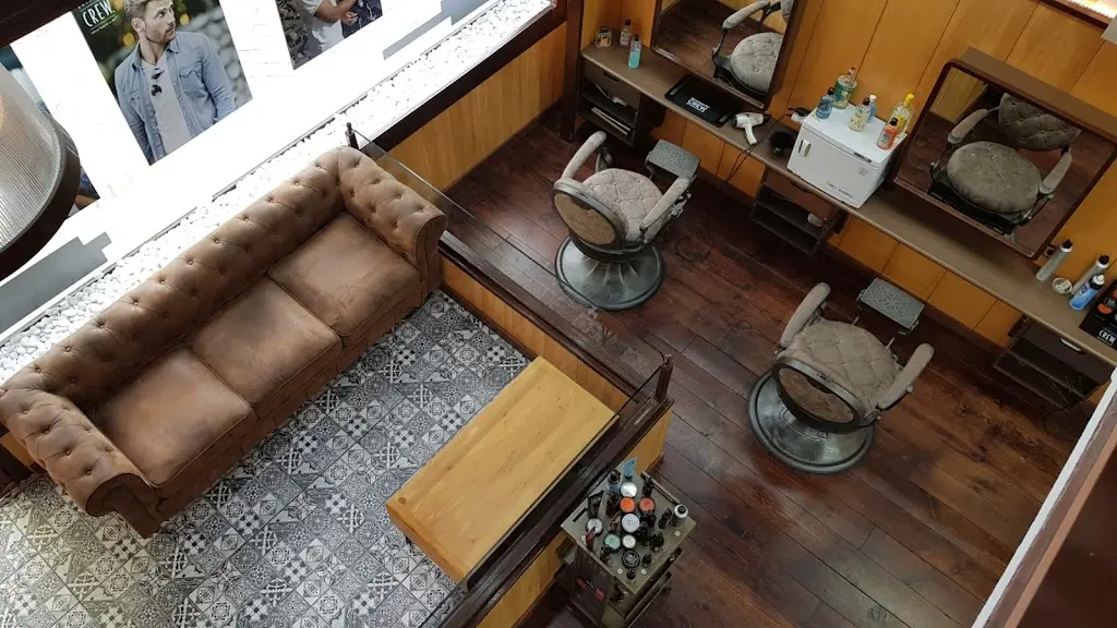 PELUQUERIA BARBERIA PARRA