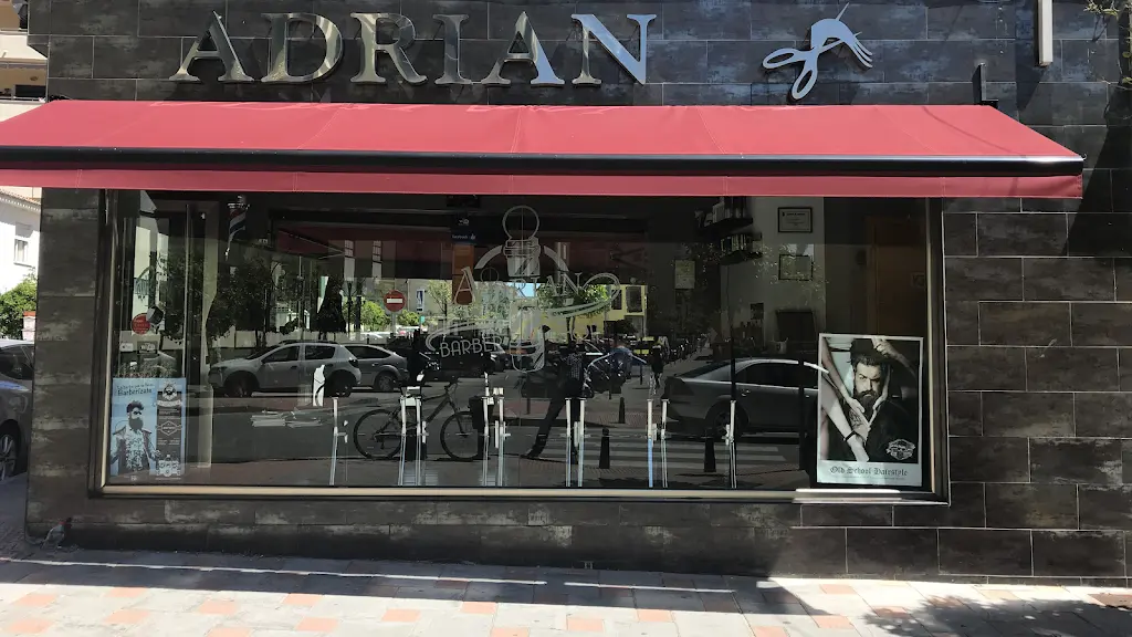 Adrian Peluqueros Fuengirola